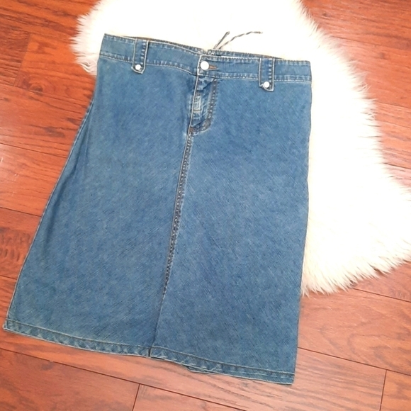 Jennifer Lopez Dresses & Skirts - Vintage JLo Corset back Midi Length Cargo pocket Jean Skirt